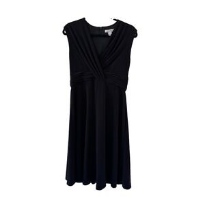 White House Black Market Black Surplice V-Neck Pleated Cocktail Dress Size 8